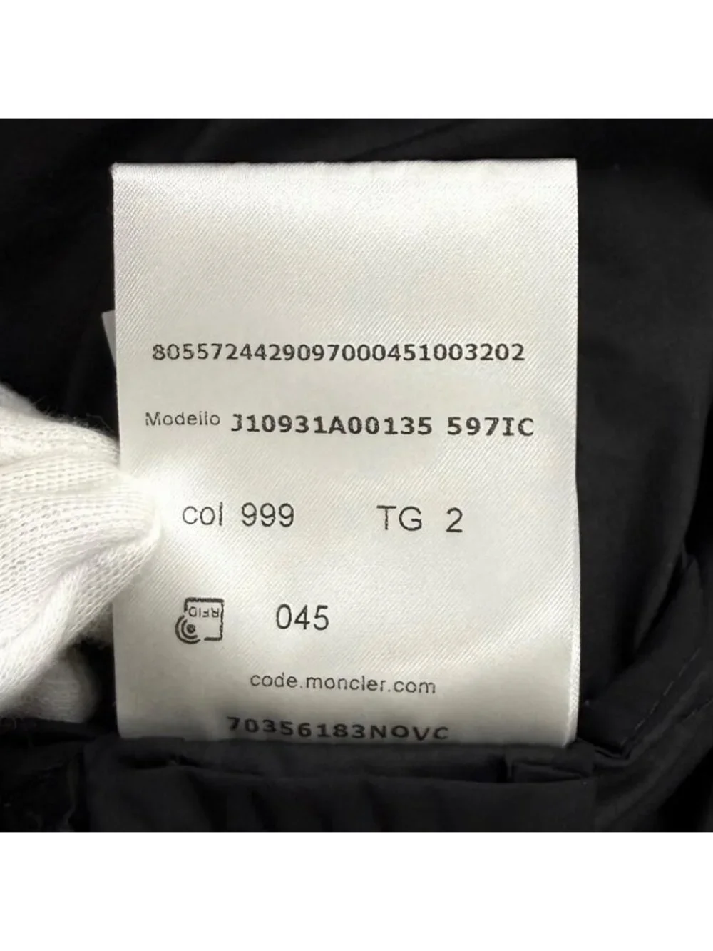 Moncler Fegeo Logo Patch Hooded Zip UP Windbreaker Nylon Jacket Black